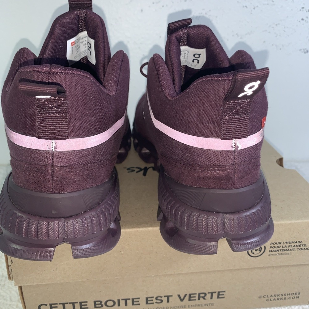 On Cloud Hi Women's Mulberry Edge Shoes SZ 10.5 Hiking - Picture 4 of 7